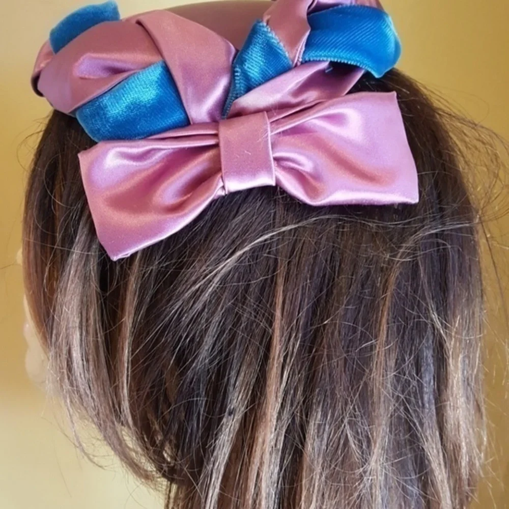 VINTAGE PINK  BLUE WEAVING TWIST BOW‎ ON SIDES  CAPLET HAT TEA CHURCH HAT - Picture 5 of 9